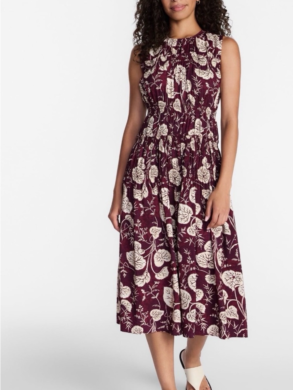 Time and Tru Women’s Sleeveless Smocked Midi Dress
